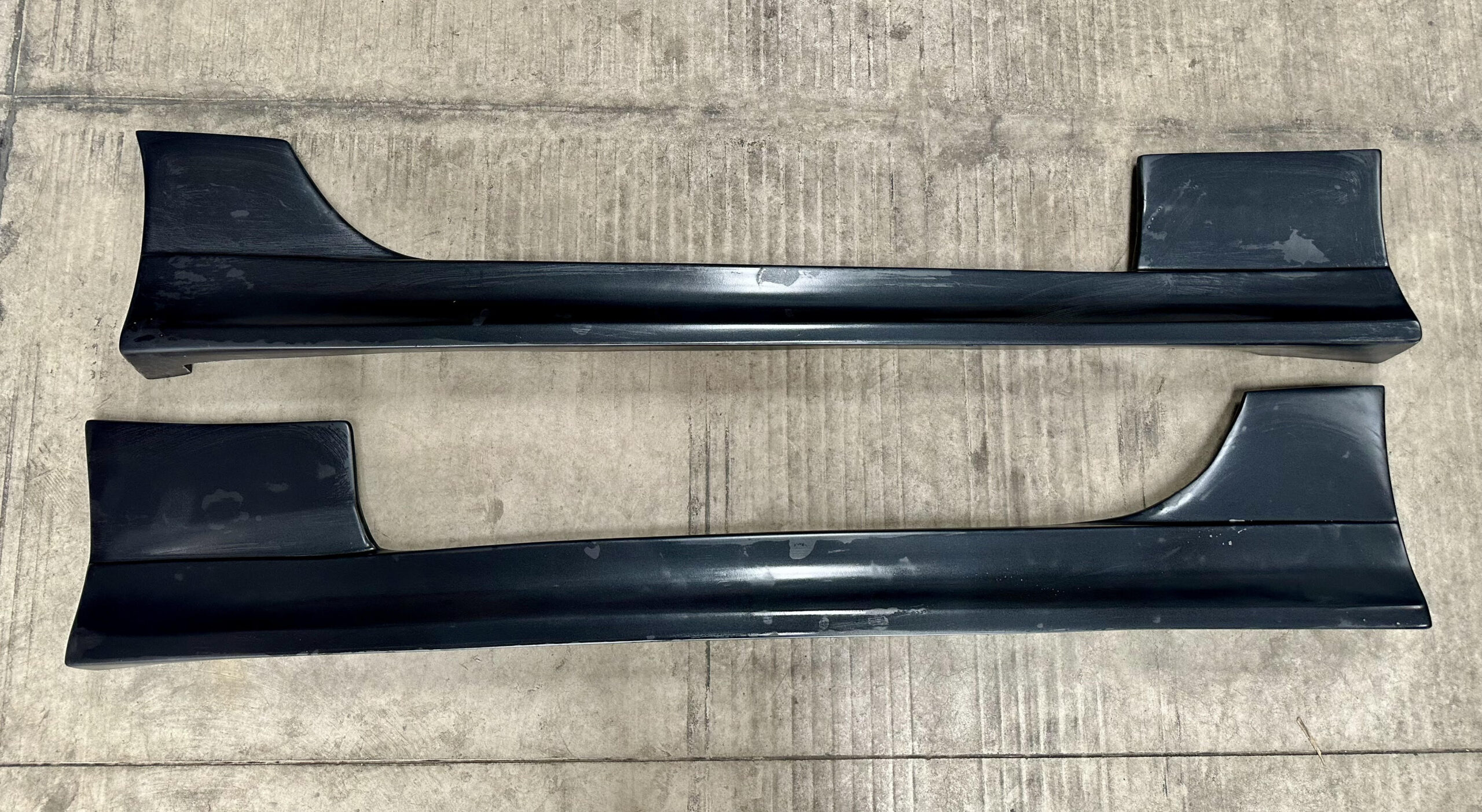 Mazda MX5 Mk3 Side Skirts – Number 26 Racing