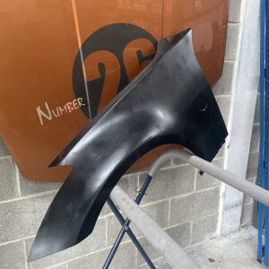 Nissan 350Z Front Fenders OEM Pair - Image 3